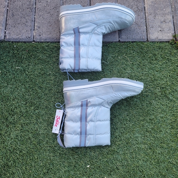 Justice rain boots - Picture 2 of 12